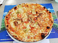 Pizzeria La Pergola food