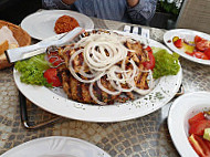 Restaurant Syrtaki food