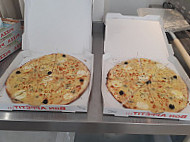 Pizza Carriere Alban food