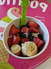 Menchie's Frozen Yogurt food