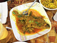 Khaabar Baari food