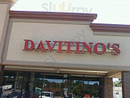 Davitino's outside