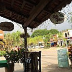 Mariscos Purillo's outside