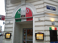 Pizzeria- Nino 21 outside
