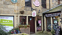 The Pink Teapot Cafe inside