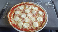 Pizzeria Le Clementi food