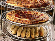 Mama Larosa's Pizza Buffet And Salad food