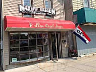 Allen Street Diner inside