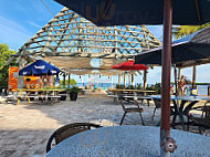 Snappers Oceanfront Restaurant Bar inside