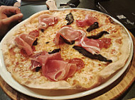 Pizzaria Luzzo Graca food