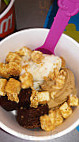 Menchie's Frozen Yogurt food