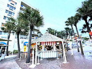 Salty’s Tiki And Beach Lounge outside