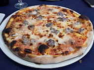 Pizzeria Ely Fra food
