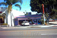 El Patio Cafe outside