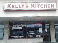 Kelly's Kitchen outside