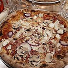 Pizza Mongelli food