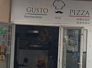 Gusto Pizza Nice inside