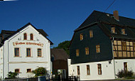 Gasthaus und Pension Schwalbenhof inside
