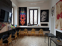Dazio Art Cafe inside