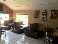 Carlos River Cafe inside