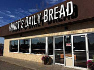Minot's Daily Bread outside