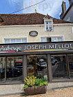 Auberge Joseph Mellot inside