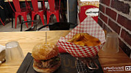 Tontons Burgers Charpennes food