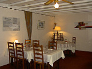 Le Chateau d'Epluches food
