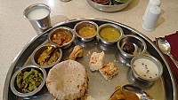 Kansaar Gujarati Thali food
