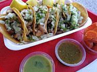 Los Victors Mexican Food food