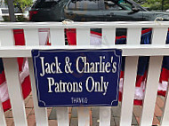 Jack And Charlie's Ice Cream outside