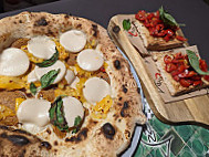 Pizzeria Assaje Trieste food