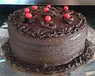 Ayan Cakes And Chocolates food