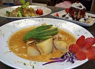 Suwannee Thai Cuisine food