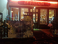 Brasserie Le Phenix outside
