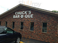 Chuck's Bar-B-Que outside
