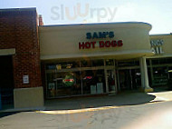 Sam's Hotdog Stand outside