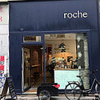 Roche Coffee Shop outside