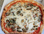 Pizza Gino. food