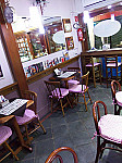 Brig'litz Café e Brigadeiros Gourmet inside