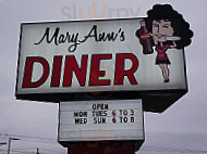 Mary Ann's Diner outside