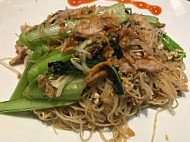 Mr. Yuen Lee Yew food