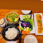 Chí Cao Vegetarian food
