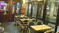 Cafe Bistro Petit Paris food