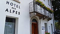 Hotel des Alpes inside