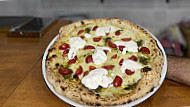 Burgo’s L’arte Della Pizza food