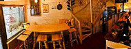 Wood Bear Café Arc 1950 inside