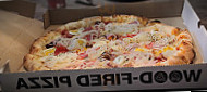 Famiglia Fornaciari Wood Fired Pizza food