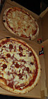 Pizza Dinapoli food