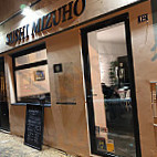 Sushi Mizuho outside